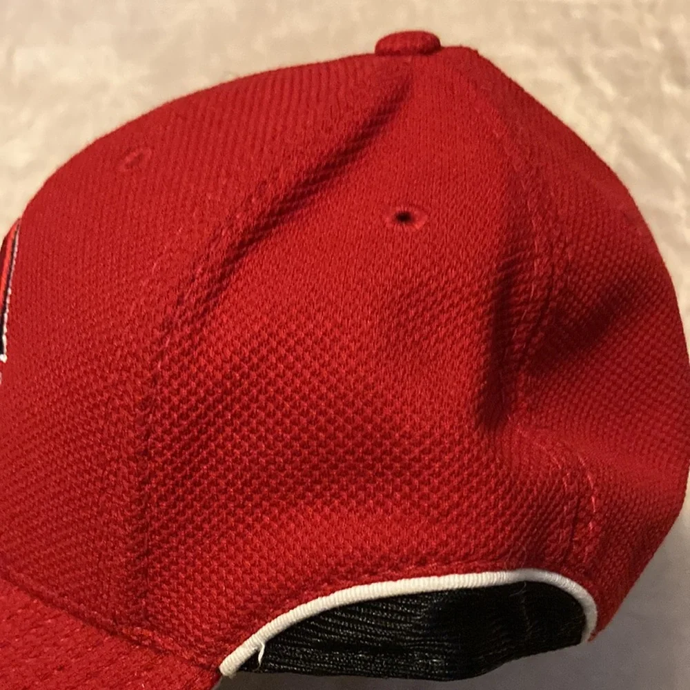 New Era new red